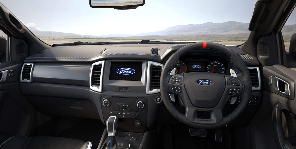 El Tablero de Ford Ranger Raptor está equipado para manejar como un piloto profesional