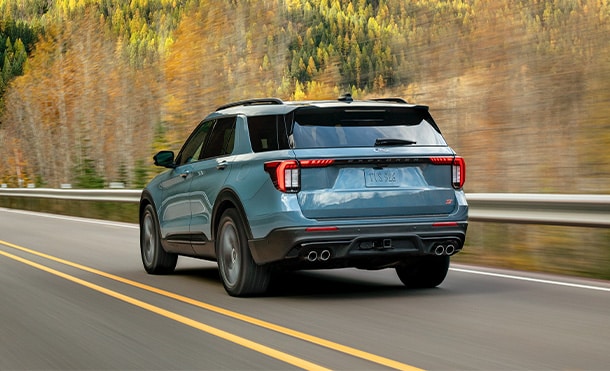 BLIS con Alerta de Tráfico Cruzado, Tecnología equipada en tu Camioneta SUV Explorer 2025