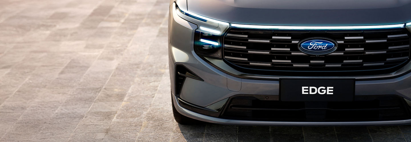Ford Edge 2026 mantiene la iluminación del vehículo para orientar al conductor