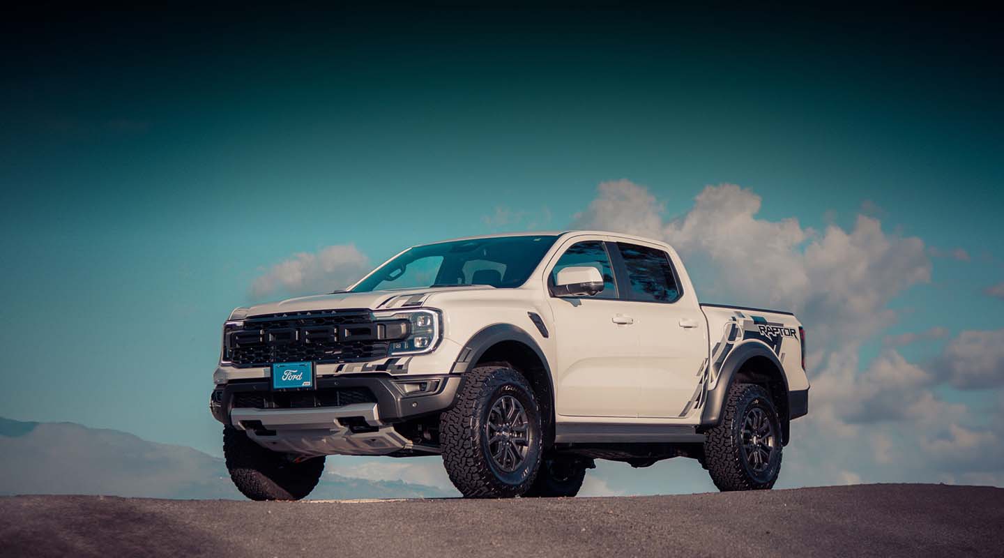 Ford Ranger Raptor 2025 cuenta con tecnología de entretenimiento compatible con smartphone