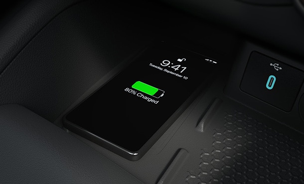 Ford Bronco Sport 2025 permite cargar dispositivos a través de USB inteligente