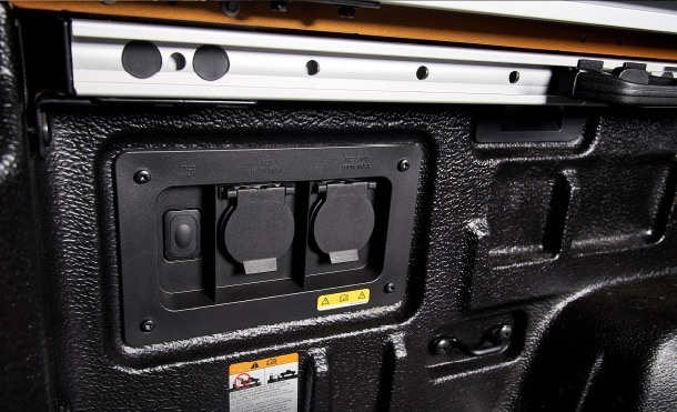 Ford Ranger 2023 con Tomas de Corriente Eléctrica y Conexión Extra. ¡Descúbrelas!