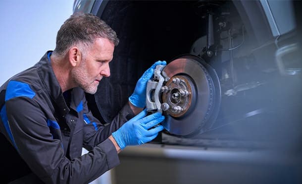 Mantenimiento y Reparación de Vehículos Ford, en Centroamerica