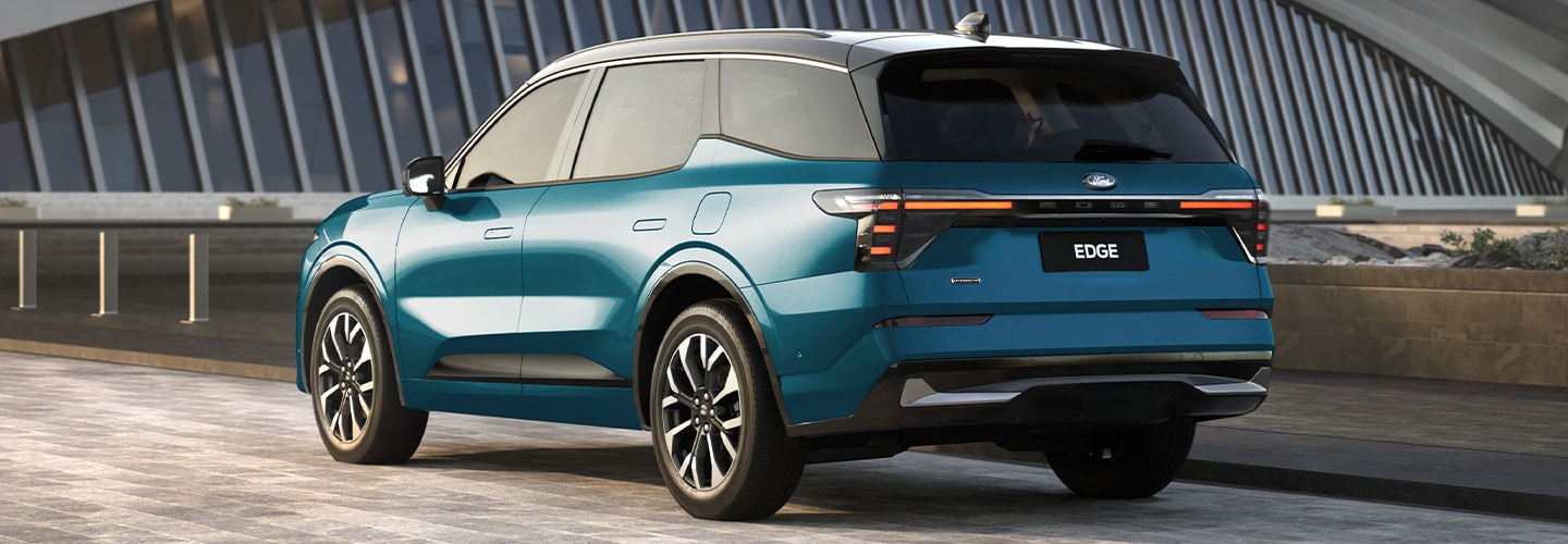 Ford Edge 2026, SUV familiar de tres filas con motor híbrido para ahorro de combustible