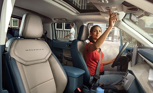 Ford Maverick 2025 cuenta con bolsas de aire para conductor y pasajeros