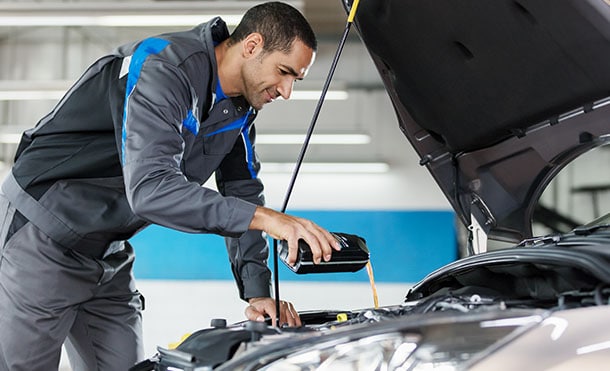Conoce los Beneficios de Realizar el Servicio de Mantenimiento de Motor para tu Vehículo Ford