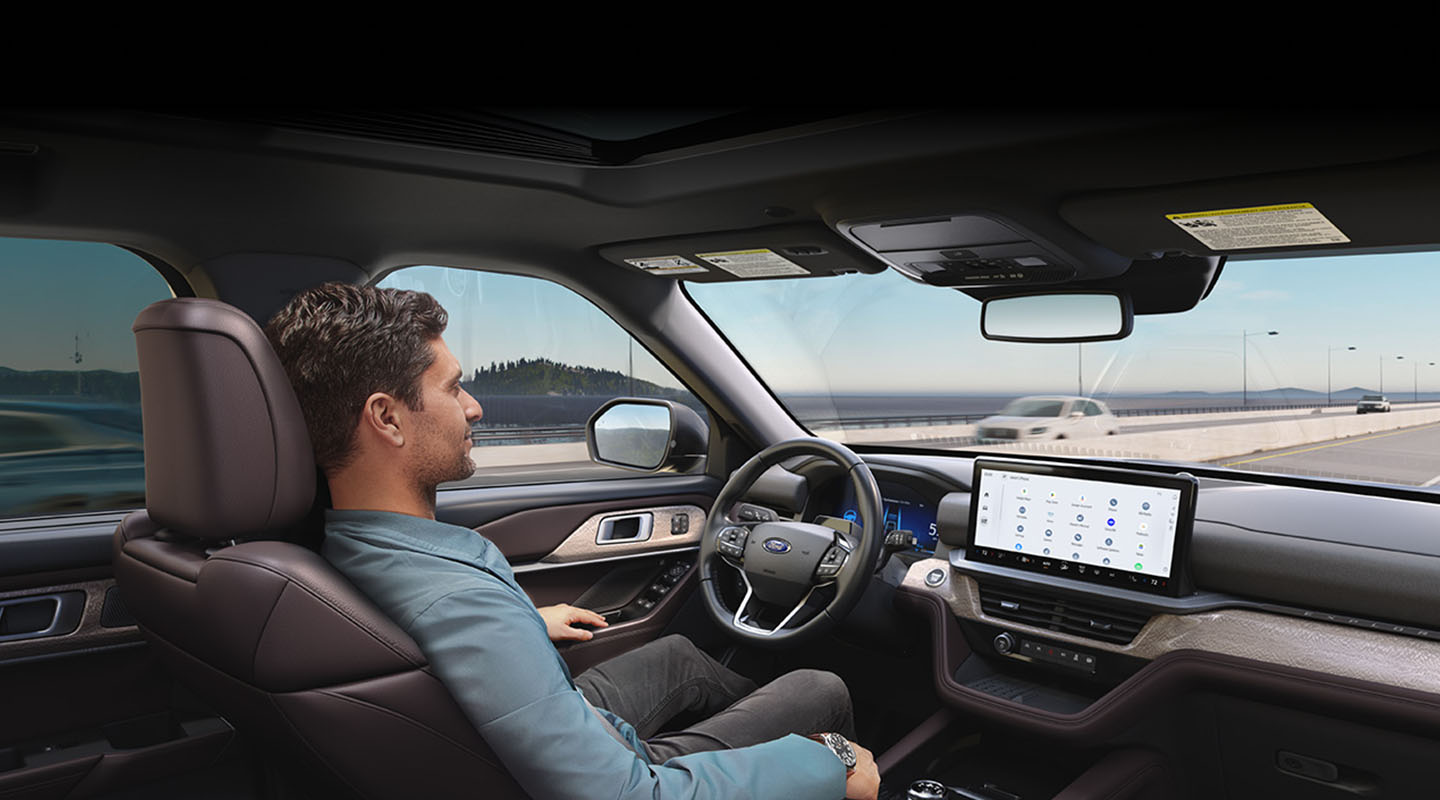 Conoce los Asombrosos Faros Delanteros LED que equipa la Camioneta SUV Ford Explorer 2025