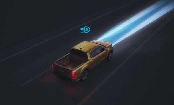 Descubre la Asistencia en Faros Delanteros con Luz Alta Automática equipada en Ford Ranger 2023