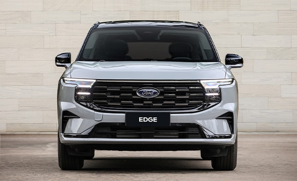 La guagua Ford Edge 2026 cuenta con Techo Panorámico para que pasajeros disfruten del exterior