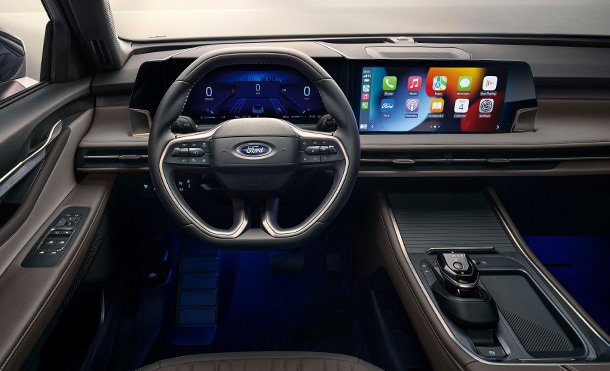 Ford Edge 2026 tiene pantalla con SYNC 4 para control de funciones: mapas, música, apps